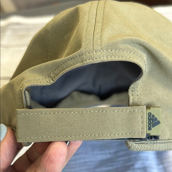 Mens Adidas Signature Baseball Cap • Adjustable! NEW! - Picture 6 of 8